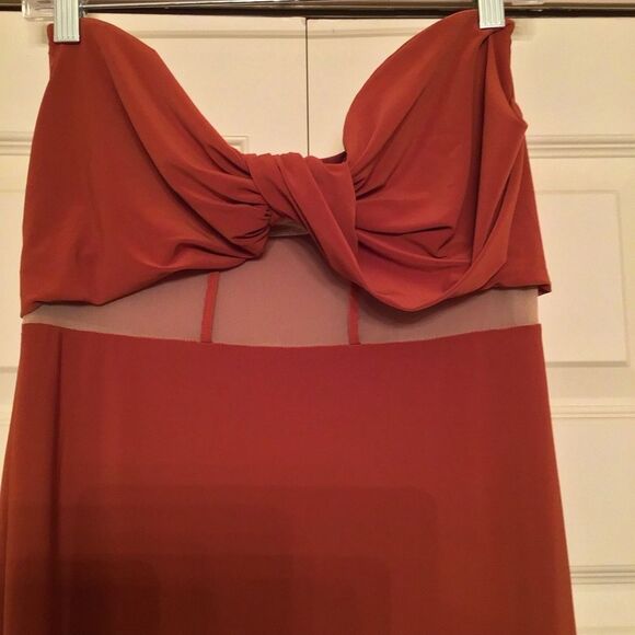 ASOS Tall Drape Twist Front Bandeau Maxi Dress With Invisible Mesh In Rust - Picture 6 of 8